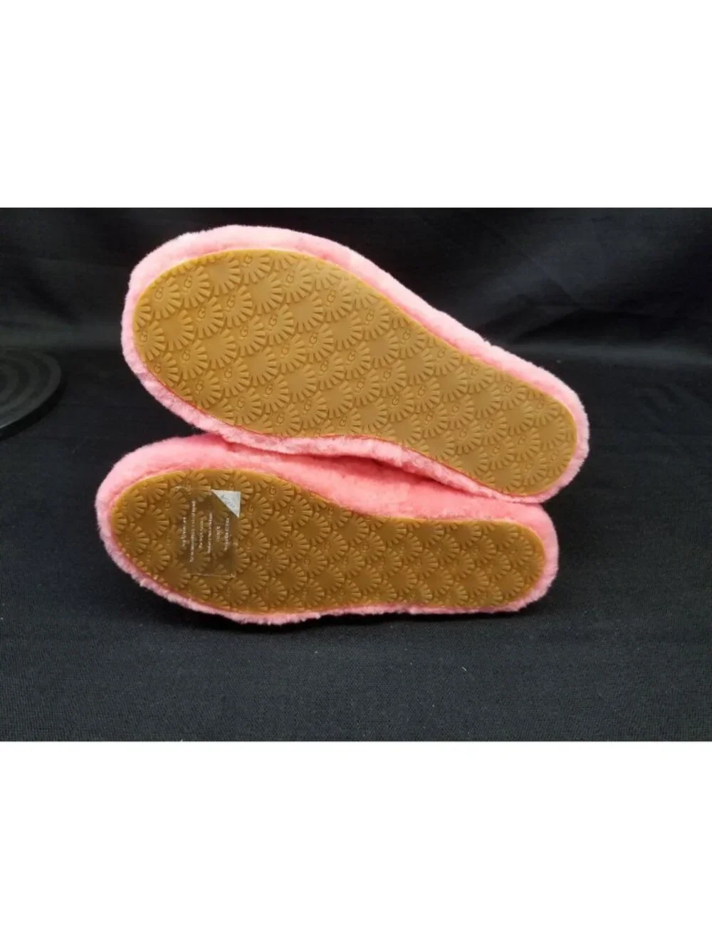 UGG Girls Fluff Yeah Slippers Slides Pink Size 6 NEW IN BOX!